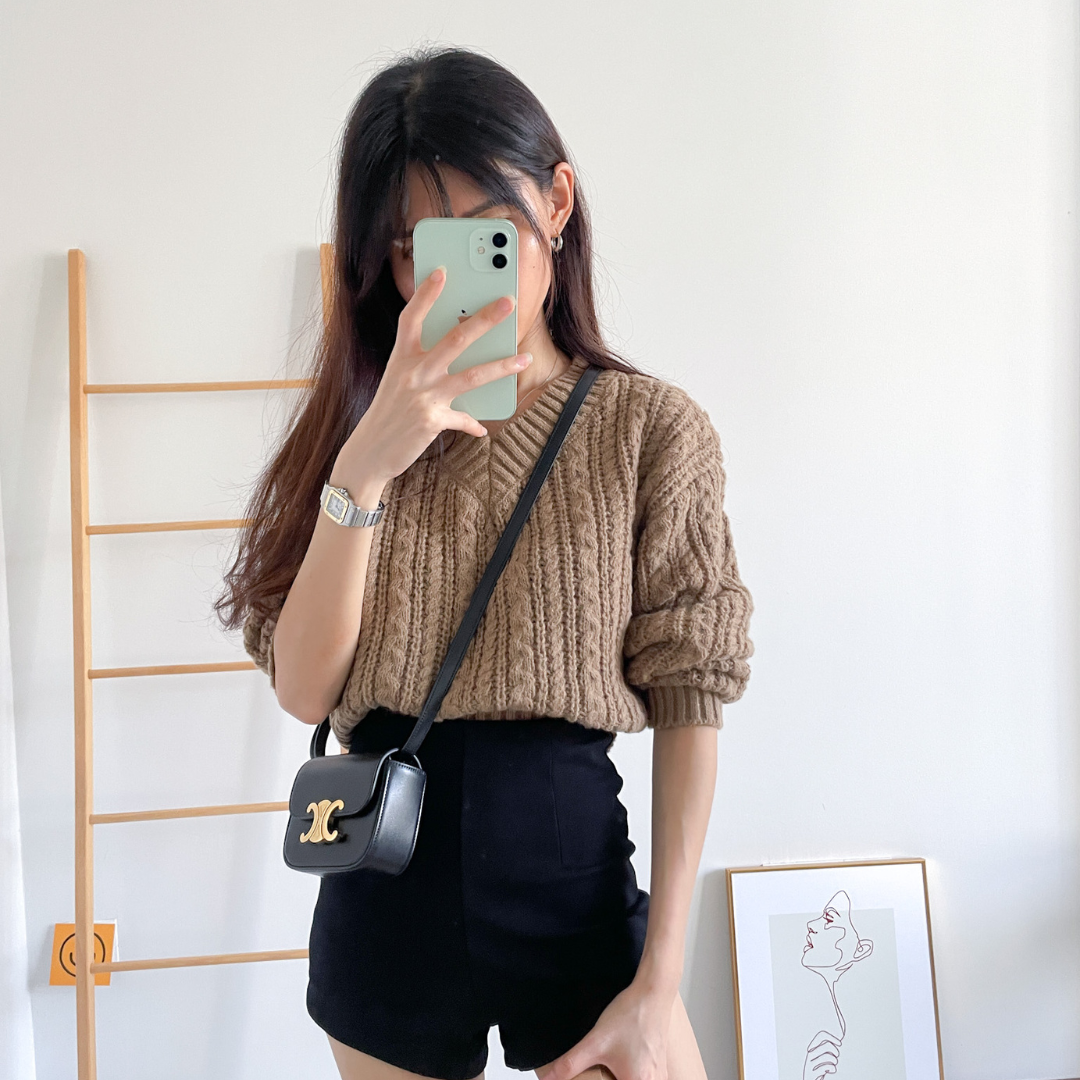 Adalie V Neck Knitted Top