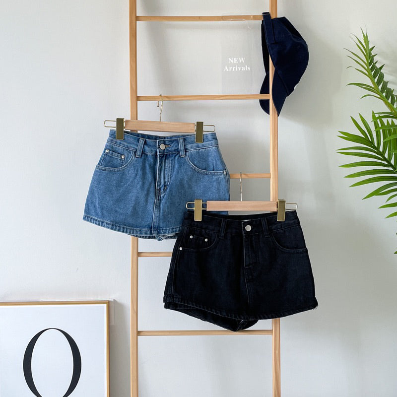 Petite Adely Denim Skorts